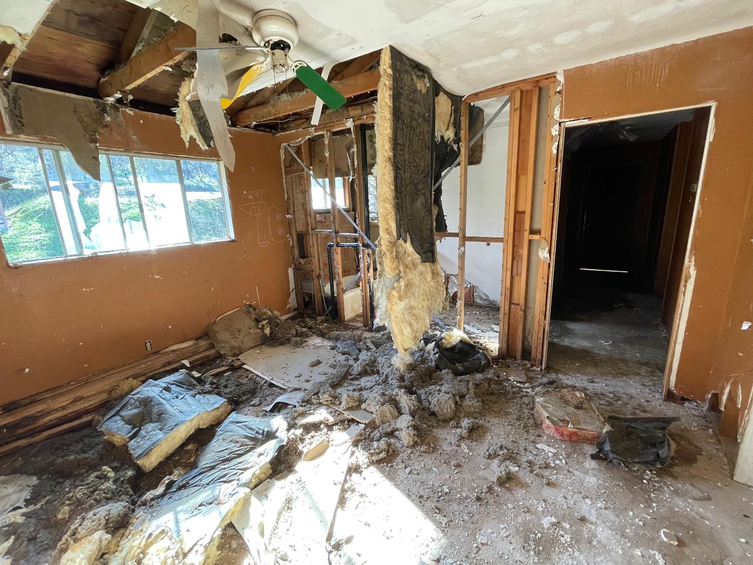 5723 Colorado Road Mariposa, CA 95338 - Photo 17 of 28 a view of a house with a yard