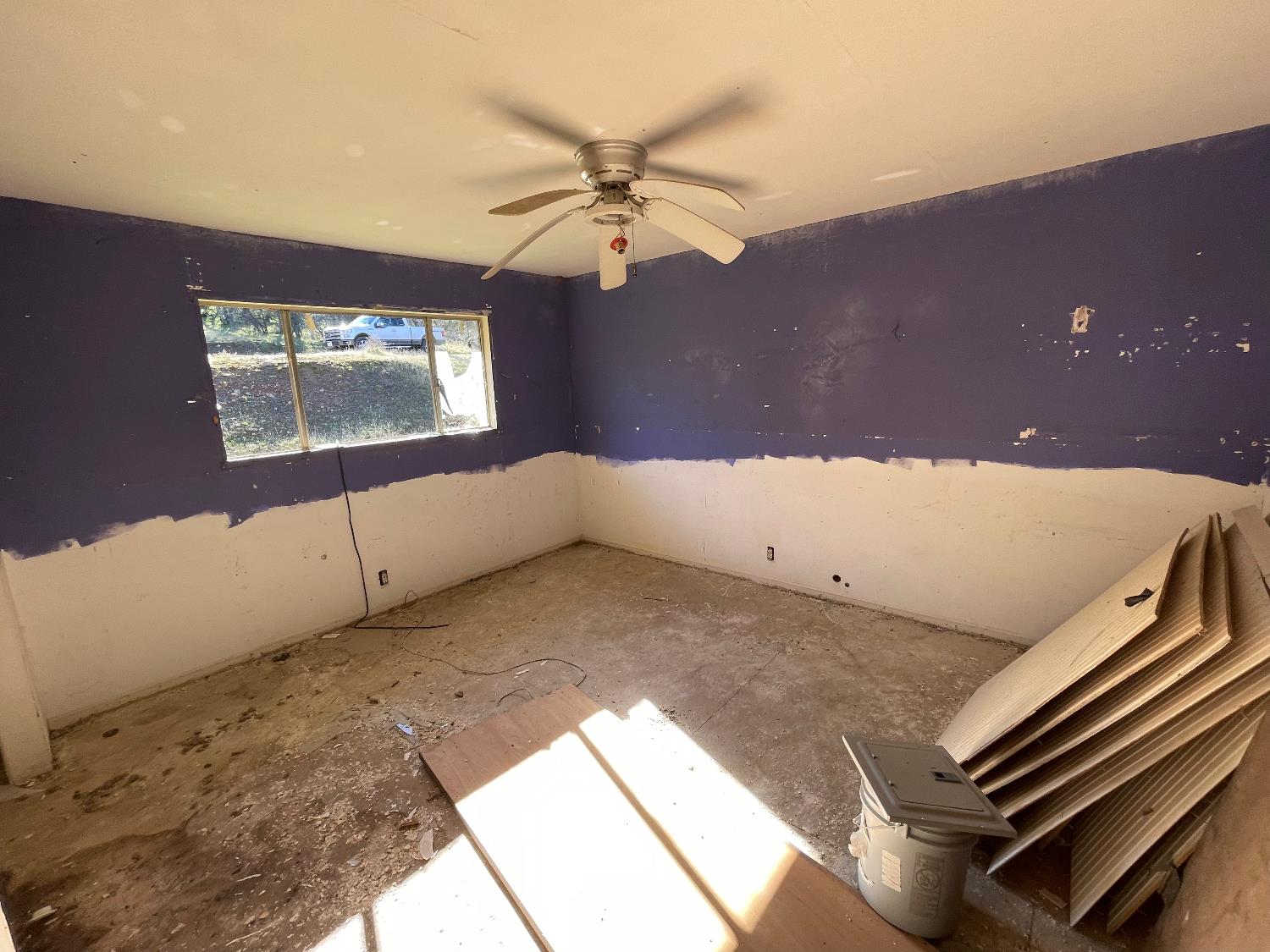 5723 Colorado Road Mariposa, CA 95338 - Photo 20 of 28 a view of an empty room