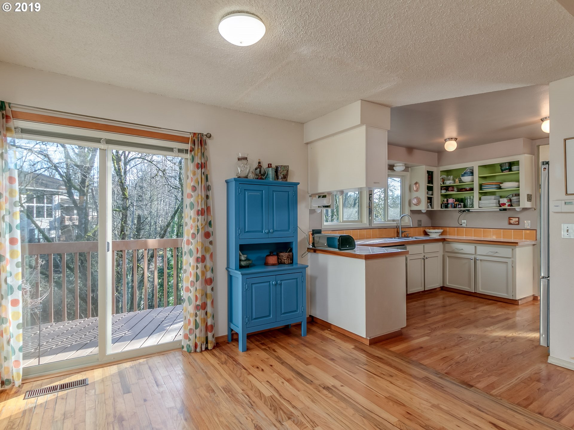 6222 Southwest Barnes Road Portland, OR 97221 - Photo 11 of 32 Gallery Image 11