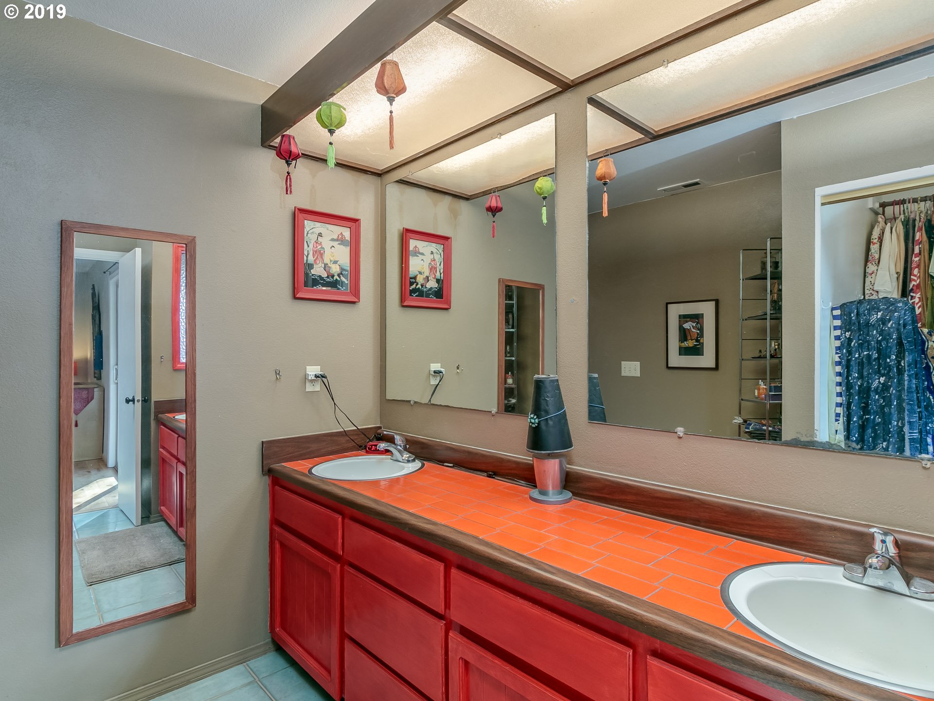 6222 Southwest Barnes Road Portland, OR 97221 - Photo 18 of 32 Gallery Image 18