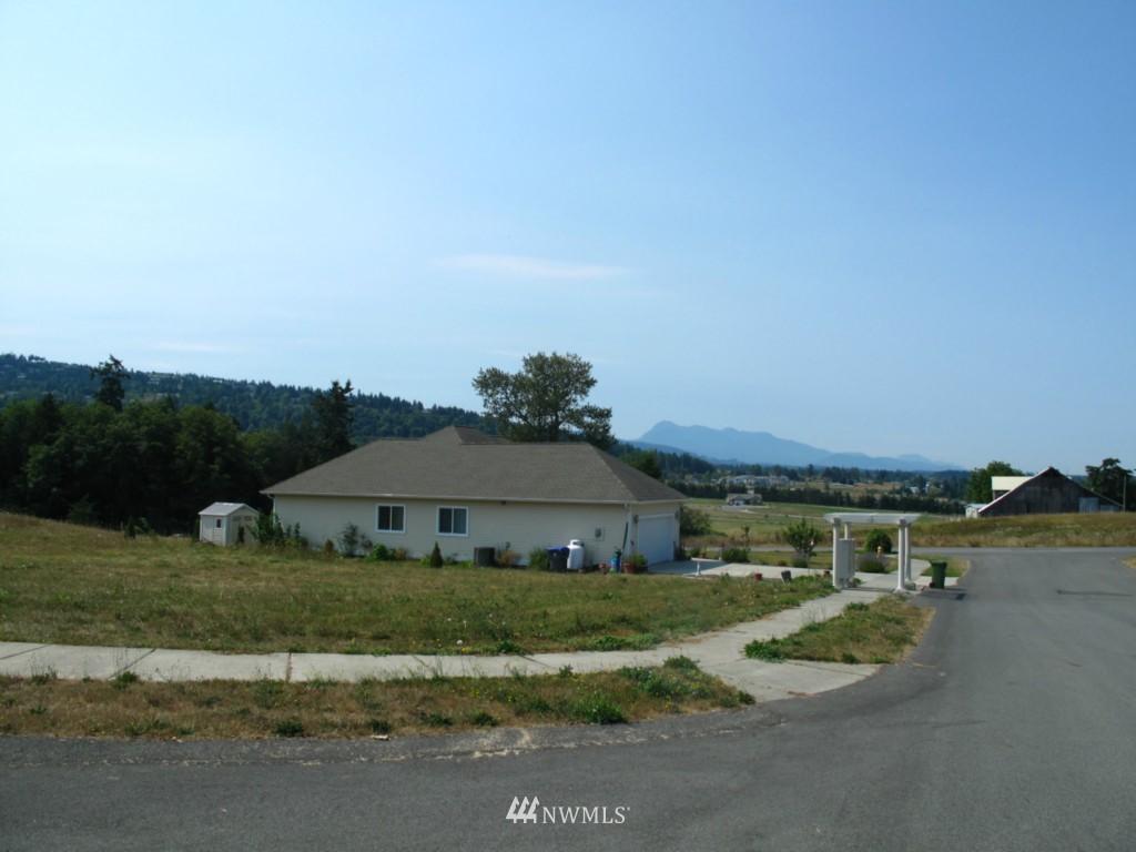 32 Morgison Loop Sequim, WA 98382 - Photo 4 of 4