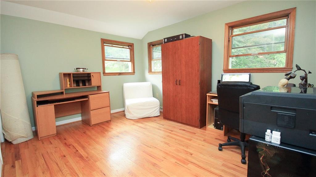 337 Beadling Road Pittsburgh, PA 15228 - Photo 14 of 24 Gallery Image 14