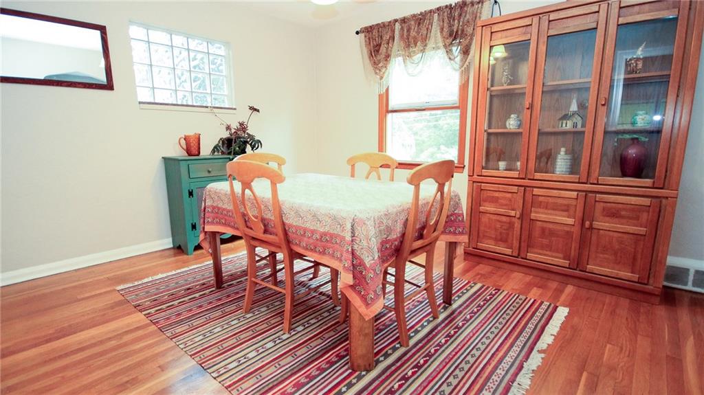 337 Beadling Road Pittsburgh, PA 15228 - Photo 4 of 24 Gallery Image 4