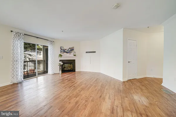 $2,650 | 4576 Superior Square, Unit 4576, Fairfax, VA 22033