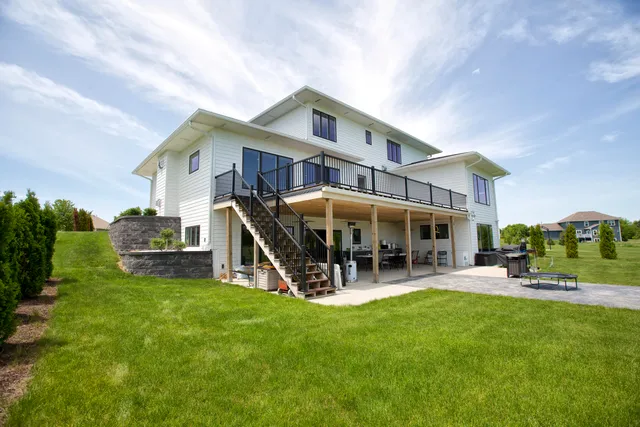 $1,599,000 | 10874 Tartan Court, Mequon, WI 53097