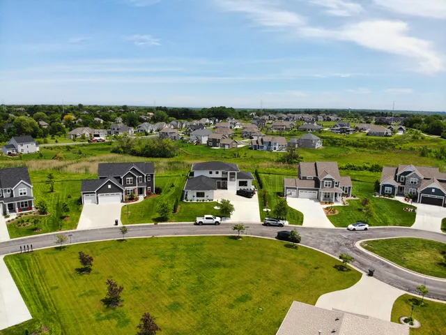 $1,599,000 | 10874 Tartan Court, Mequon, WI 53097