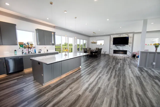 $1,599,000 | 10874 Tartan Court, Mequon, WI 53097