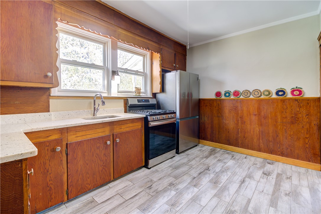 131 Washington Avenue, Unit 2 Providence, RI 02905 - Photo 3 of 20