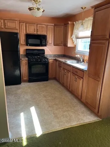 $345,900 | 29 Sylvan Avenue, Queensbury, NY 12804