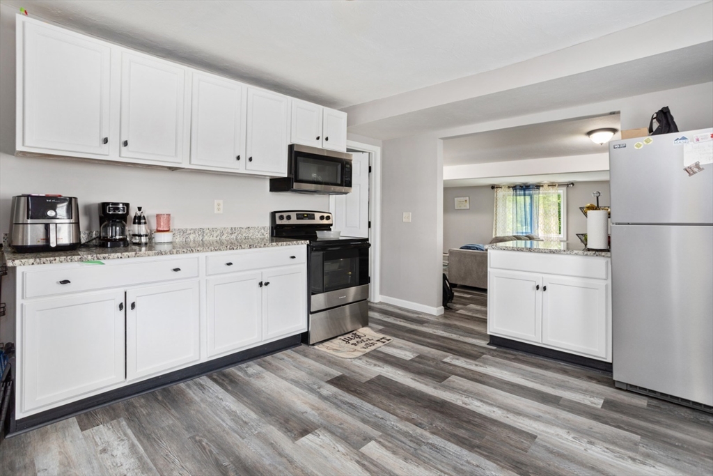 73 Ash Street Gardner, MA 01440 - Photo 10 of 42