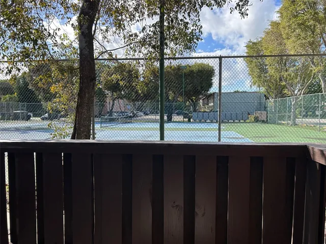 $1,900 | 10740 North Kendall Drive, Unit L19, Miami, FL 33176