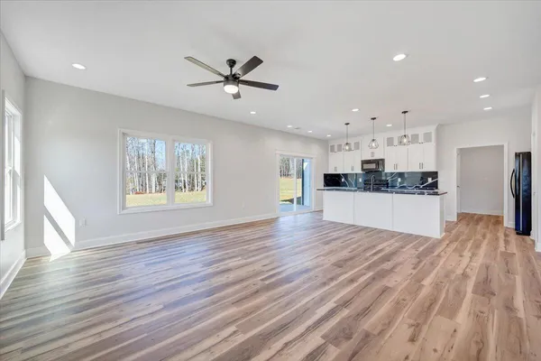 $530,000 | 380 Parford Lane, Moneta, VA 24121