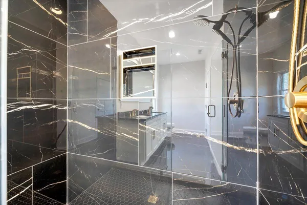 $530,000 | 380 Parford Lane, Moneta, VA 24121