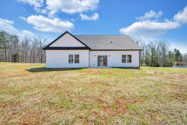$530,000 | 380 Parford Lane, Moneta, VA 24121