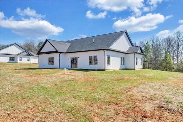 $530,000 | 380 Parford Lane, Moneta, VA 24121