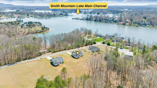 $530,000 | 380 Parford Lane, Moneta, VA 24121