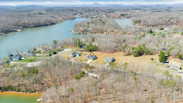 $530,000 | 380 Parford Lane, Moneta, VA 24121