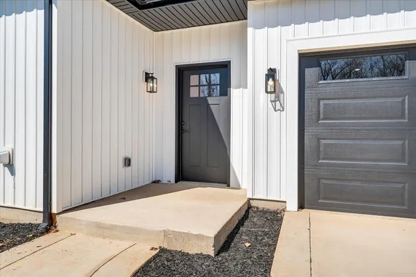 $530,000 | 380 Parford Lane, Moneta, VA 24121