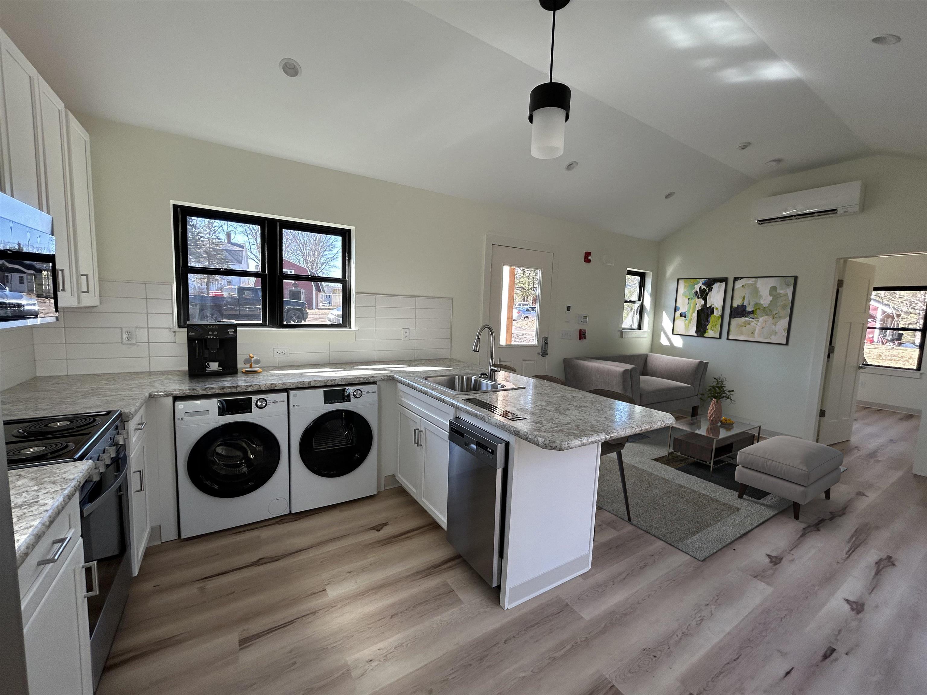 40 Ladds Lane Epping, NH 03042 - Photo 4 of 11