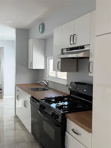 $4,300 | 7 Ramsey Road, Plainview, NY 11803