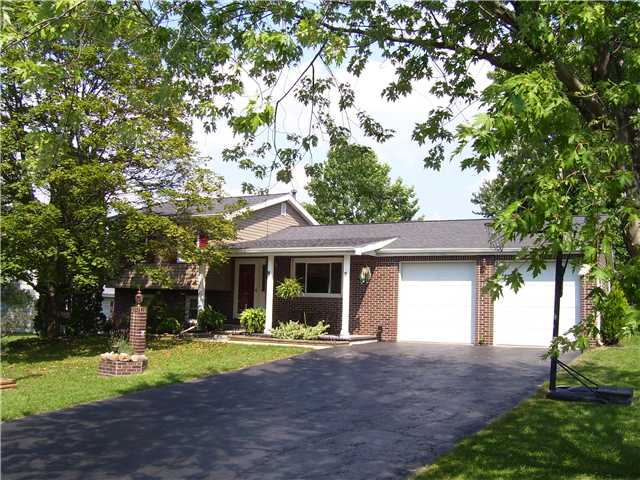 8 Rampart Street Henrietta, NY 14623 - Photo 1 of 1 Exterior Front WELCOME TO 8 RAMPART STREET!!!
