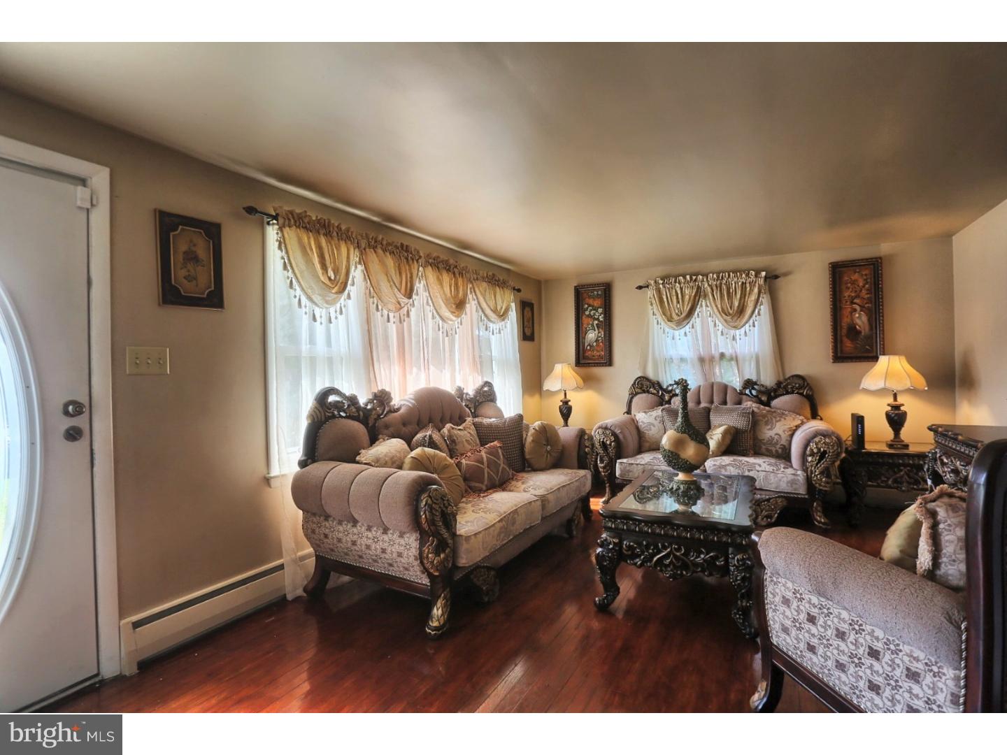 1512 New Holland Road Shillington, PA 19607 - Photo 5 of 17