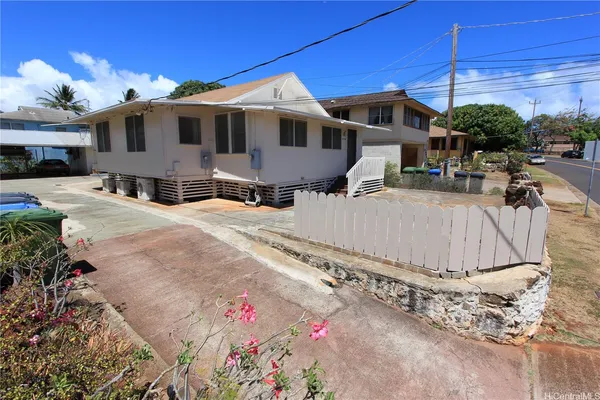$3,500 | 3258 Kaimuki Avenue, Honolulu, HI 96816
