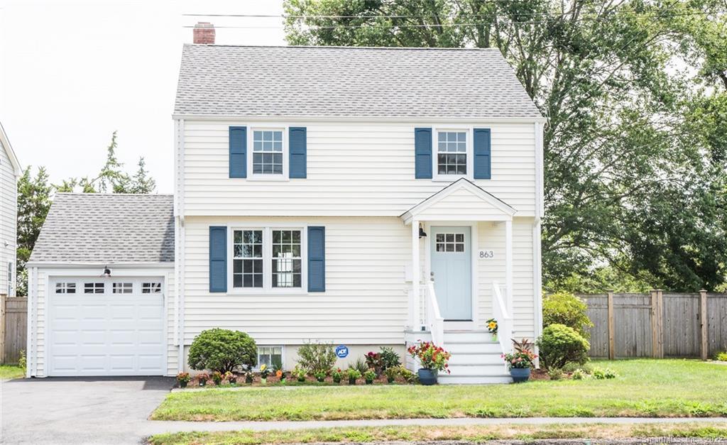 Just what you were looking for in the beach area!!! A single family home that is walking distance to trains, beaches and downtown shopping area.