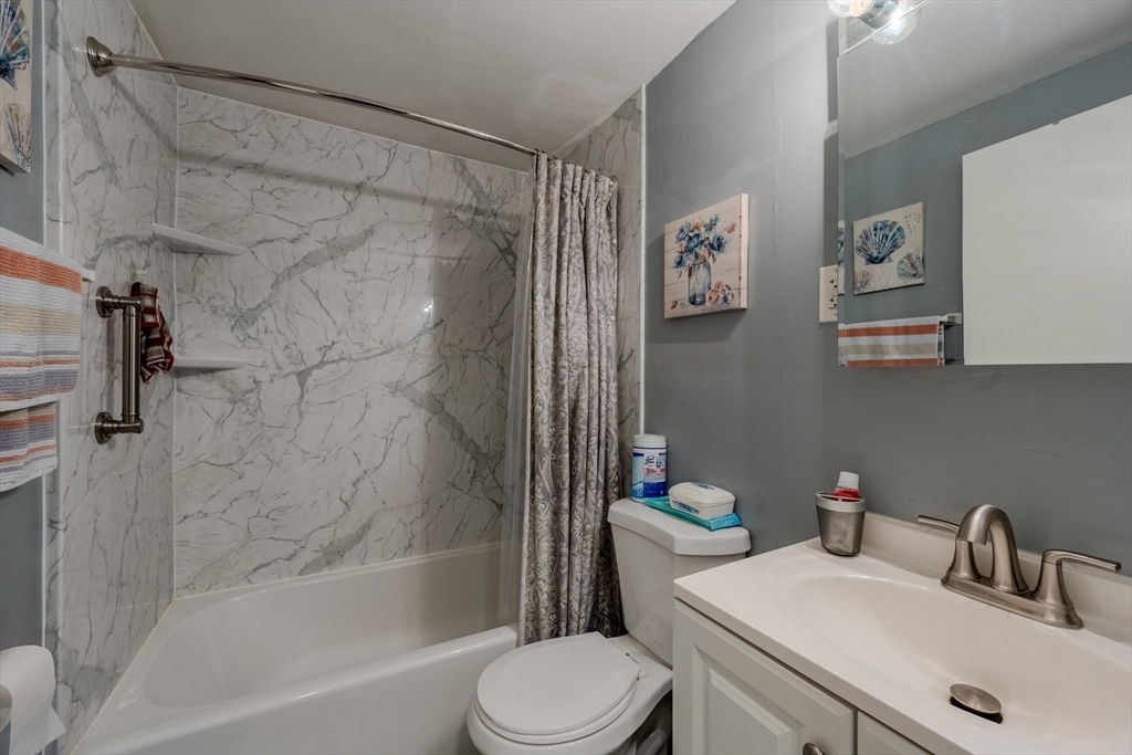 23 Frank Street, Unit 2 Dracut, MA 01826 - Photo 8 of 14