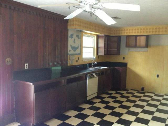8608 Heiskell Road Powell, TN 37849 - Photo 4 of 9 KITCHEN