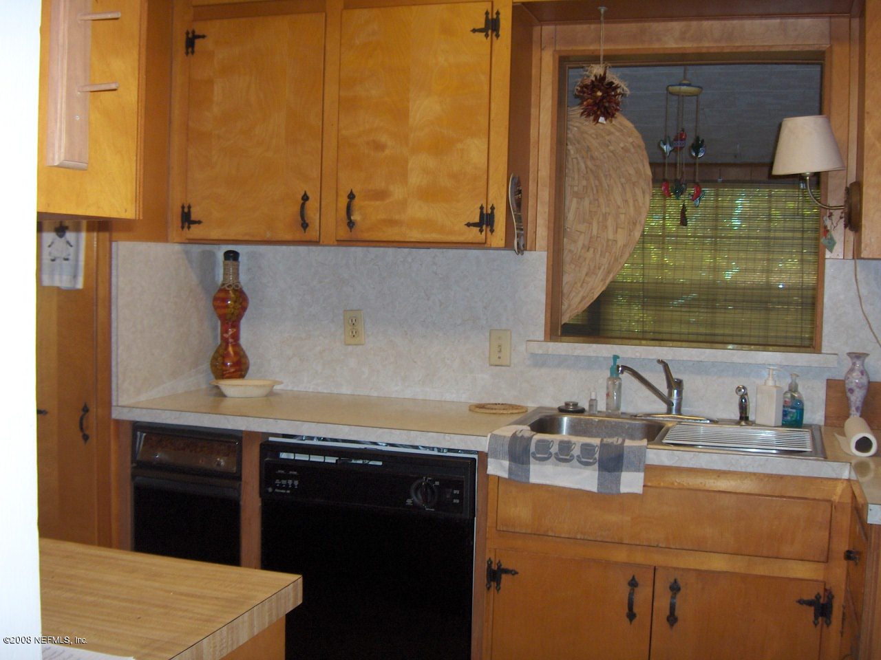 259 Seminole Road Atlantic Beach, FL 32233 - Photo 3 of 5 kitchen