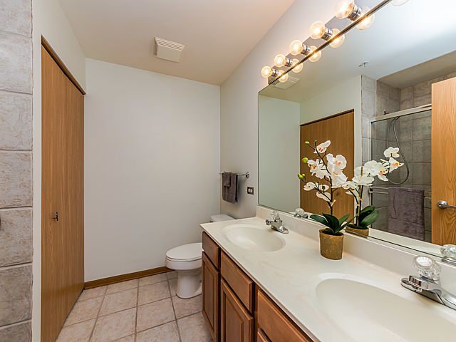 515 Main Street, Unit 509 Evanston, IL 60202 - Photo 14 of 21