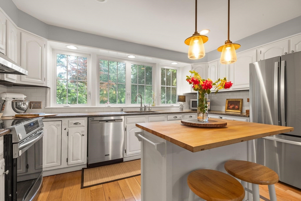 220 Old Lancaster Road Sudbury, MA 01776 - Photo 15 of 28