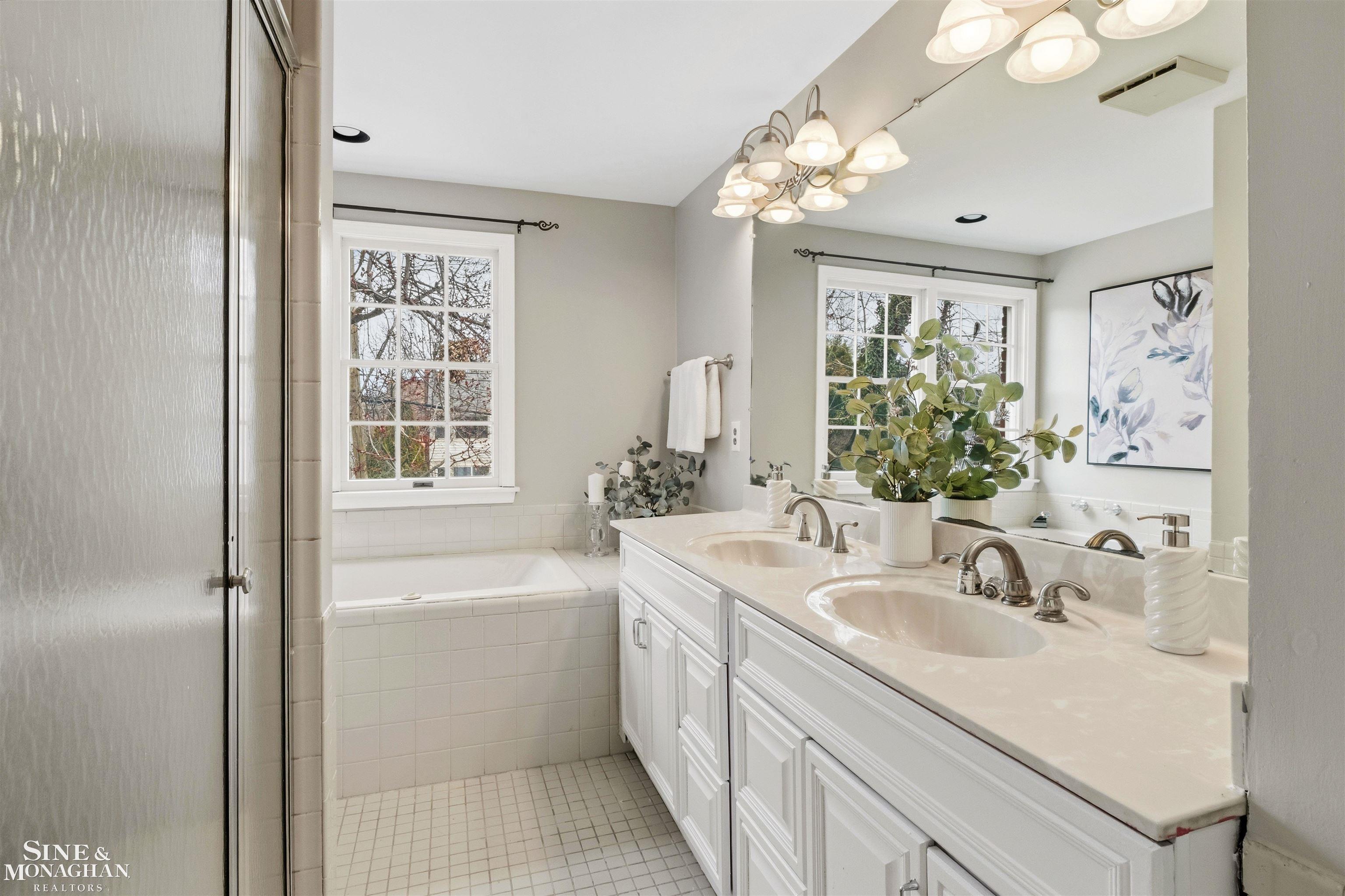 180 Fisher Road Grosse Pointe Farms, MI 48230 - Photo 32 of 88