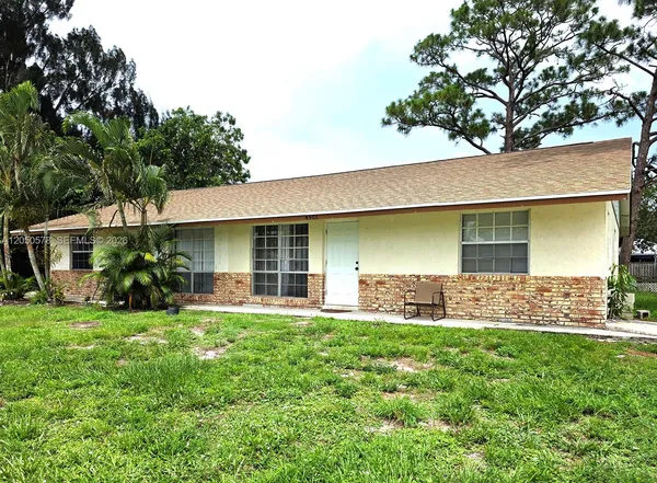 $579,000 | 4503 Southeast Ontario Drive, Stuart, FL 34997
