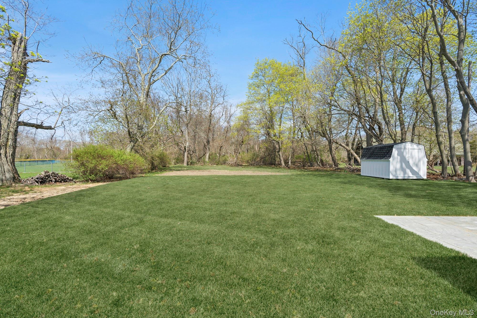 5075 Main Road Laurel, NY 11948 - Photo 18 of 22