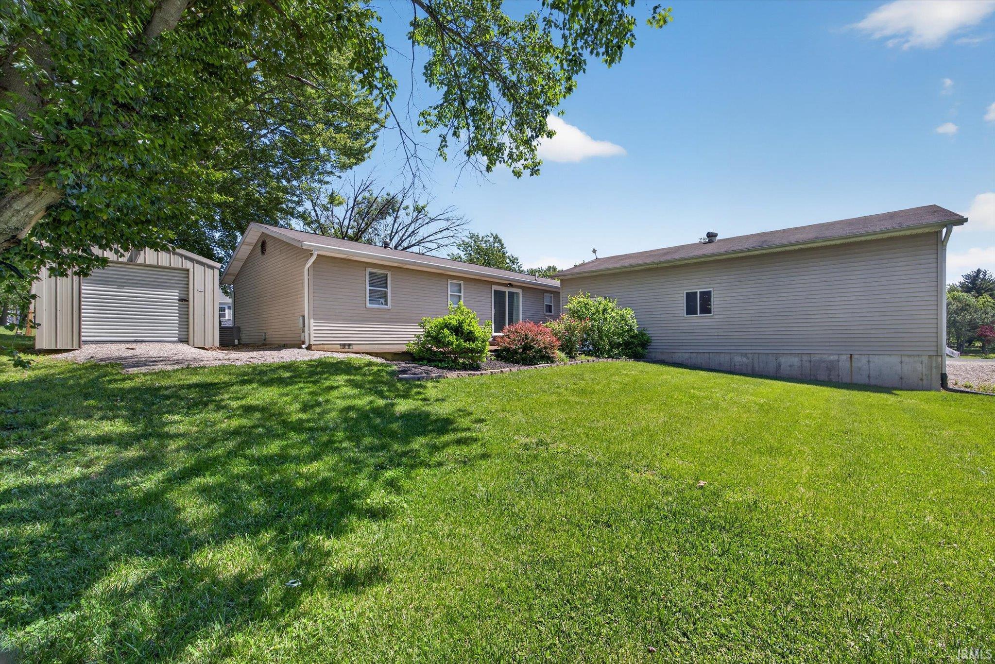 827 Troy Road Washington, IN 47501 - Photo 5 of 27