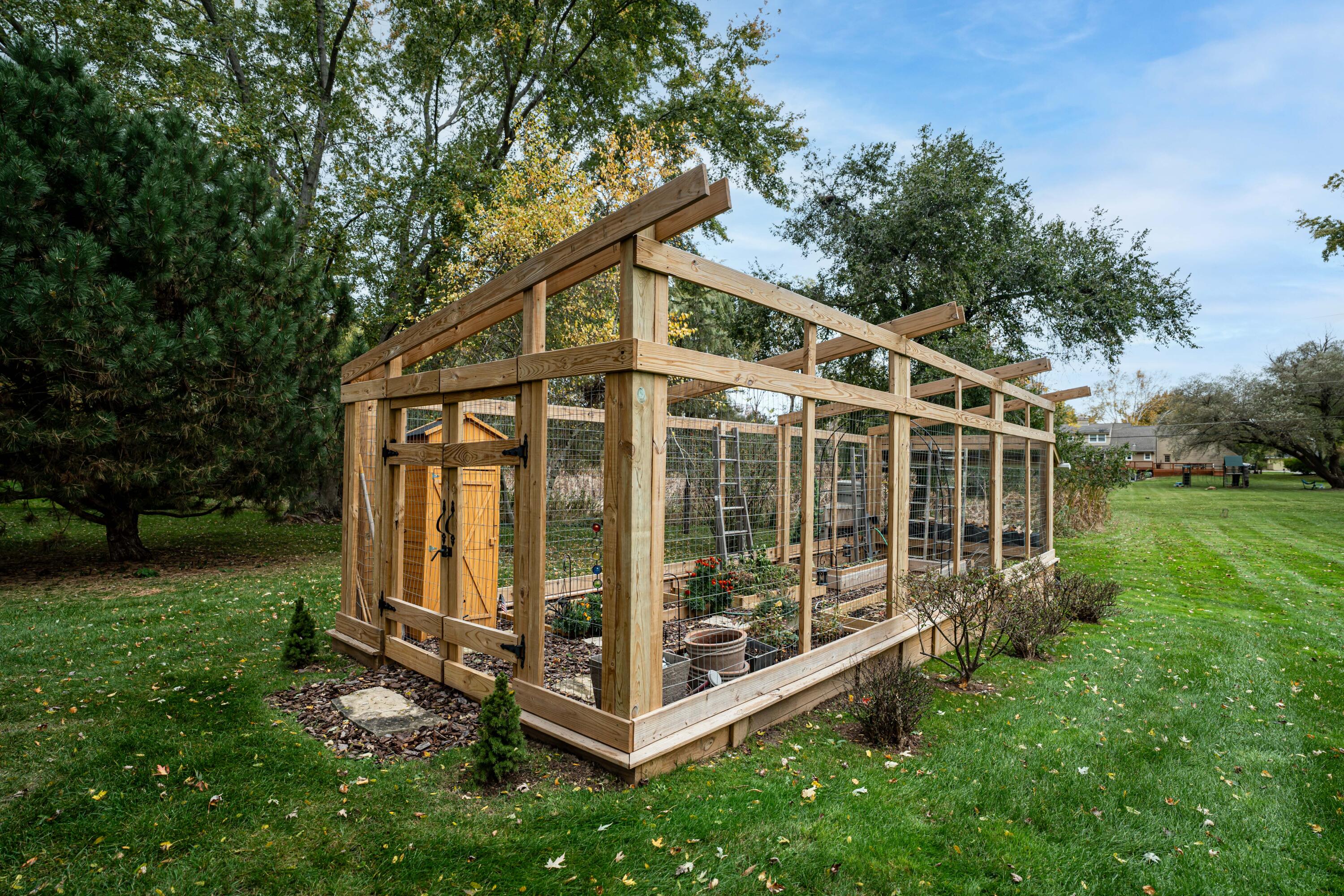 2412 West Chestnut Road Mequon, WI 53092 - Photo 37 of 42 Garden Enclosure