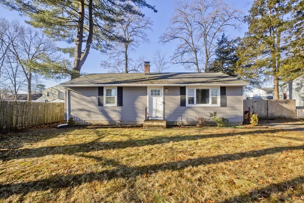198 Leopold Street Springfield, MA 01119 - Photo 1 of 26 Gallery Image 1