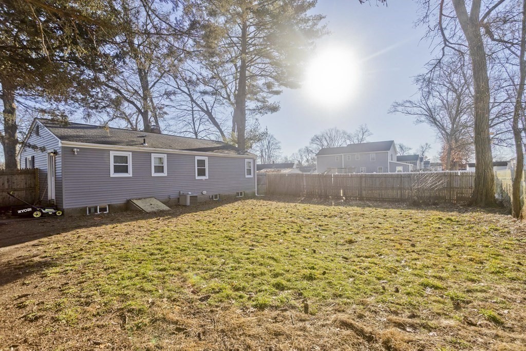198 Leopold Street Springfield, MA 01119 - Photo 26 of 26 Gallery Image 26