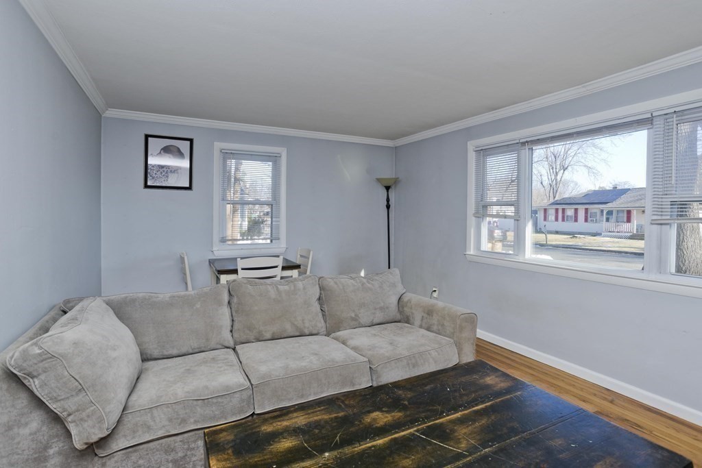 198 Leopold Street Springfield, MA 01119 - Photo 10 of 26 Gallery Image 10