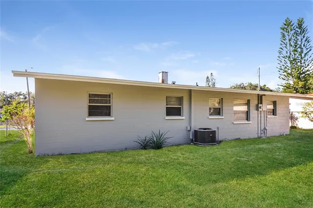 $2,025 | 2006 4th Avenue West, Palmetto, FL 34221