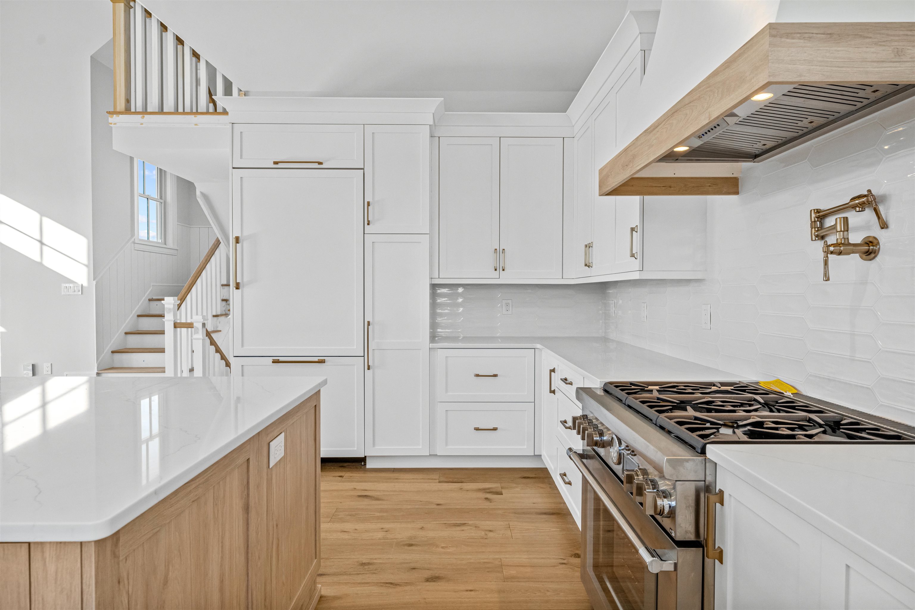 1819 Dune Drive Avalon, NJ 08202 - Photo 32 of 49 a kitchen with cabinets and appliances