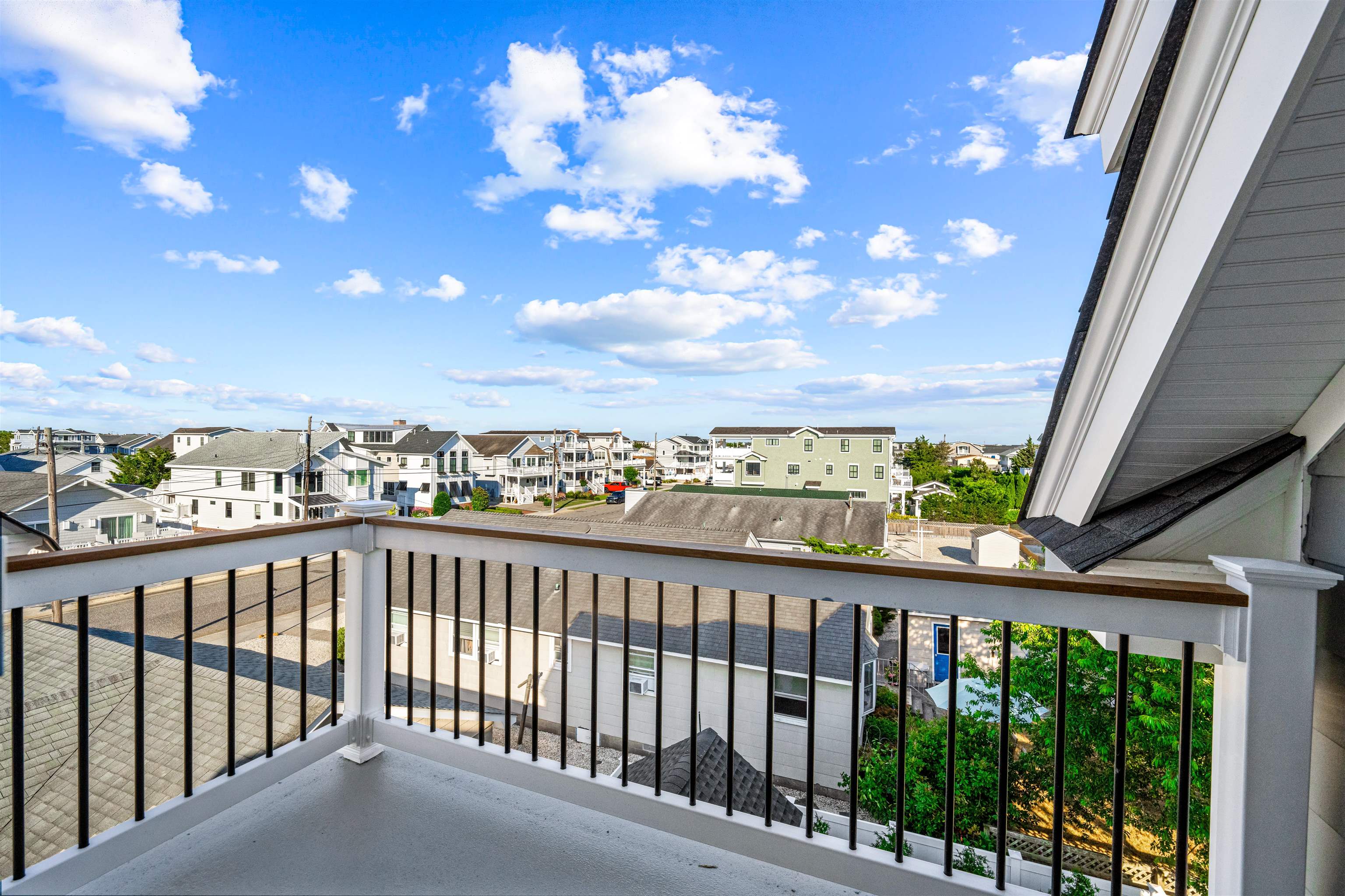 1819 Dune Drive Avalon, NJ 08202 - Photo 48 of 49 a view of city from a balcony