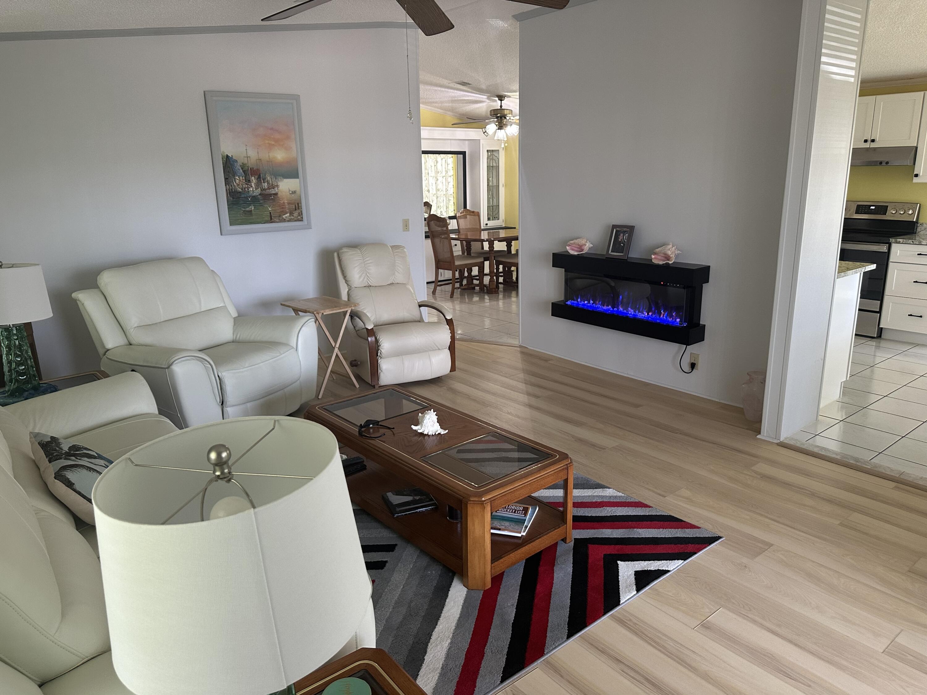 515 Thames Bluff Ridge, Unit 34 Fort Pierce, FL 34982 - Photo 8 of 17 IMG_8556