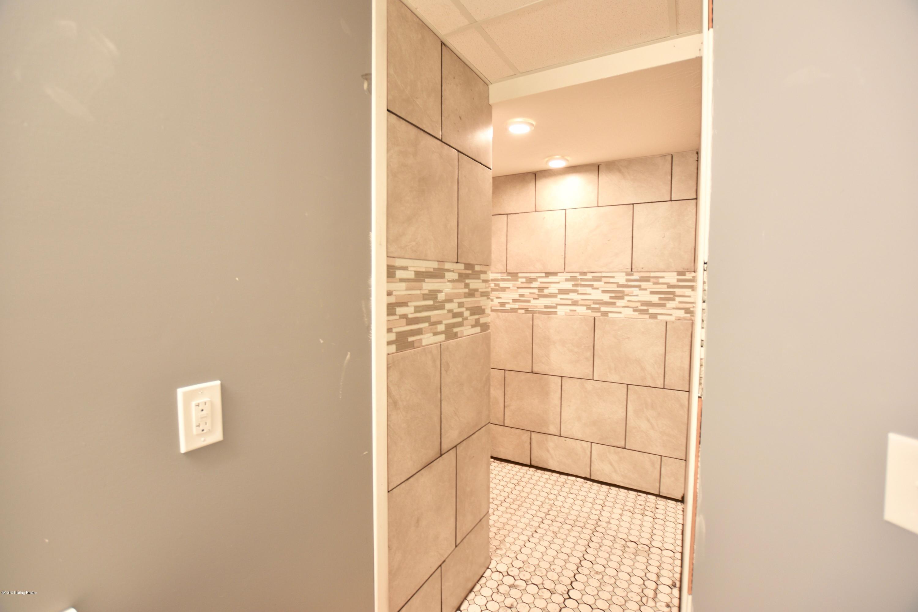 124 Needham Road Eastview, KY 42732 - Photo 33 of 51 NsYELpl0_jpeg