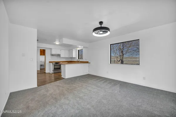 $3,000 | 430 Calle De La Plata, Sparks, NV 89441