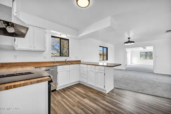 $3,000 | 430 Calle De La Plata, Sparks, NV 89441