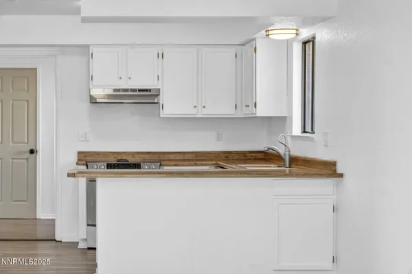 $3,000 | 430 Calle De La Plata, Sparks, NV 89441