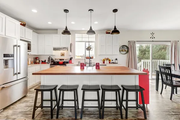 $735,000 | 6955 William Lane, Lincoln, CA 95648